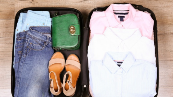 “아직도 옷 돌돌 말아 짐 싸?“…캐리어 부피 줄이는 법 [알쓸톡]