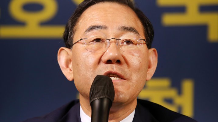 우원식, 필버 또 중단시키나…禹 “사회 맡아라”에 주호영 “악법 협조못해” 거부