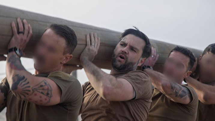 통나무 들고 네이비실과 90분 훈련, 美부통령이 내뱉은 말은?