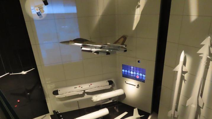 이스라엘, 요격용 레이저 ‘아이언빔’ 첫 실전배치…“1회 발사에 5달러”