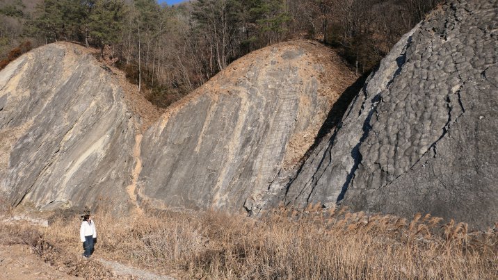 4억5000만 년 살아온 큰 바위에서 겸허함을 배우다