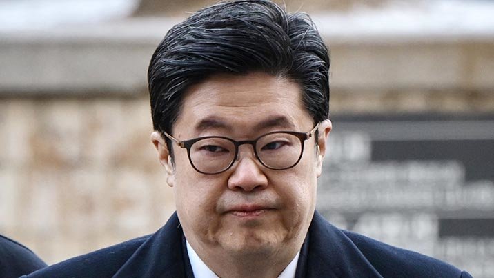 ‘홈플러스 사태’ MBK 김병주 등 경영진 구속영장 모두 기각