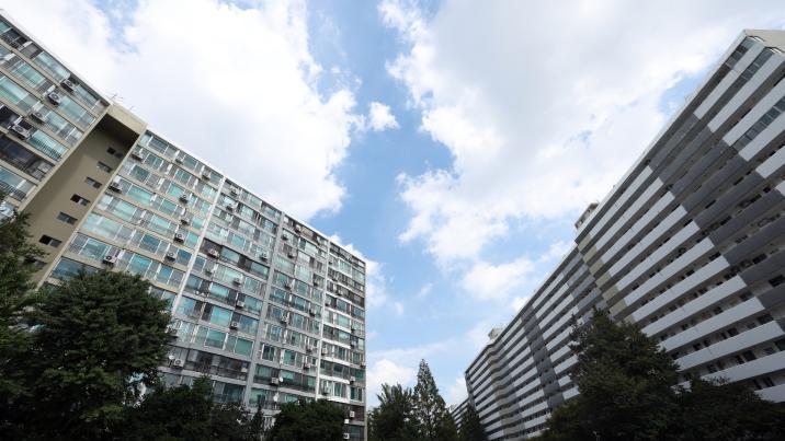 강남구 재건축 아파트 평당 1억 돌파…10년새 3배로