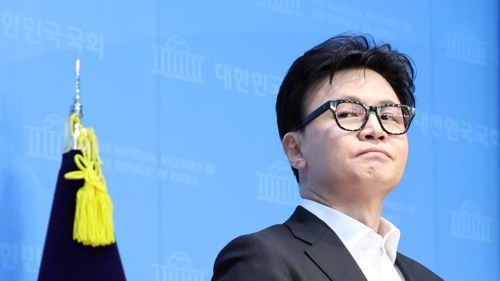 한동훈, 재심 대신 ‘징계 효력정지’ 법적 대응…“절차 위법 심각”