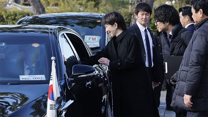 中의 견제…다카이치, 李에 ‘90도 인사’에 “지나친 과장”