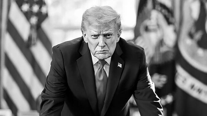 ‘관세왕’ 사진 올린 트럼프, 2차대전 동맹에도 관세 퍼부어