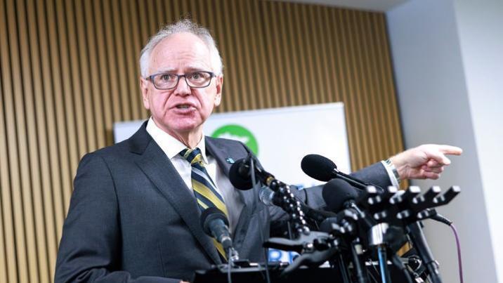 美검찰, ‘ICE 단속 방해 혐의’ 미네소타 주지사 강제수사