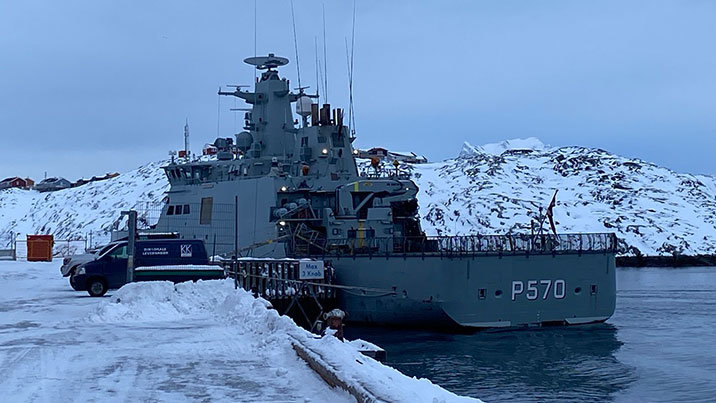 “트럼프, 무력 배제? 변덕쟁이 못믿어…내일 돌연 폭탄 떨어질수도”