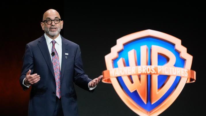 ‘진흙탕 싸움’된 워너브라더스 인수전…파라마운트 “기한 연장”