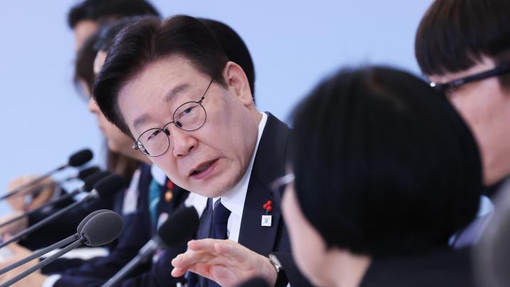 李 “설탕부담금, 어려운 문제일수록 토론해야”