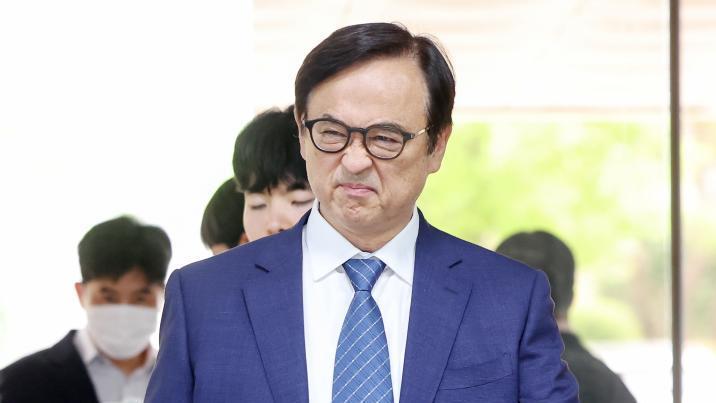 삼성전자 기밀 빼돌린 안승호 前부사장 1심 징역 3년