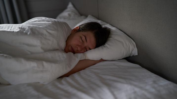 늦게 자는 ‘저녁형 인간’, 심혈관 질환 위험 ‘쑥’…여성이 더 취약