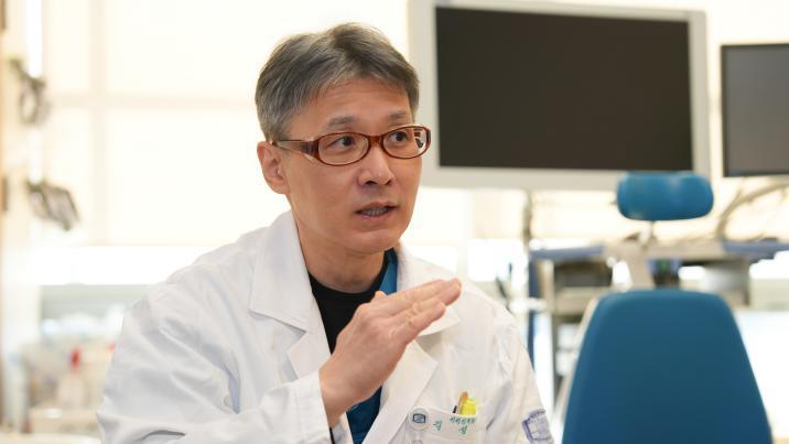 “2주 이상 코막히면 코 내시경 검사로 원인 찾아야”