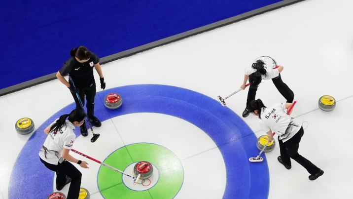 컬링 한일전 중 ‘일장기’ 송출에…JTBC “깊이 사과”