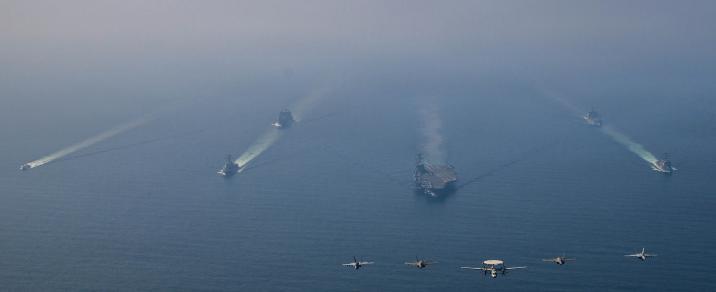 美, 항모 2척-전투기 120대 배치… 이란에 제한적 ‘코피 작전’ 검토