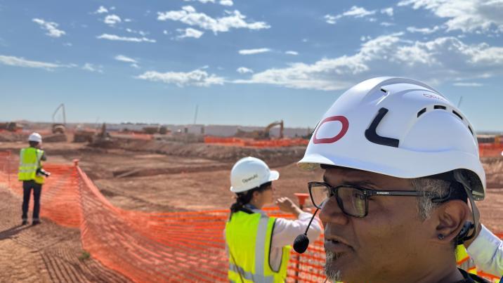 트럼프 720조 ‘스타게이트’ 1년째 표류…오픈AI, 자금난에 ‘급선회’