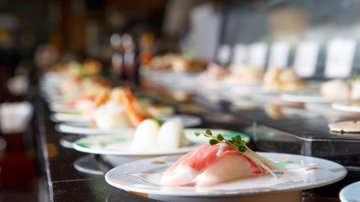 야식비에도 심야할증?…日유명 회전초밥집 밤 10시 이후엔 7% 추가