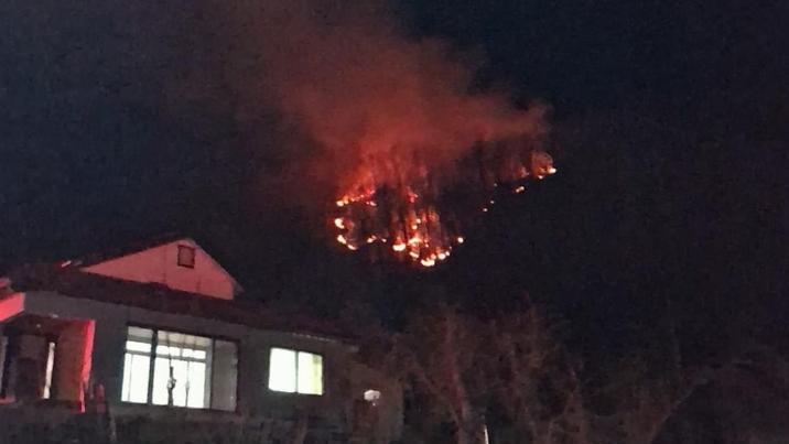 F-16C 전투기 영주 야산에 추락…조종사 1명 비상탈출