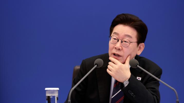 李 “망국적 부동산 공화국 해체, 넘지 못할 벽 아니다”