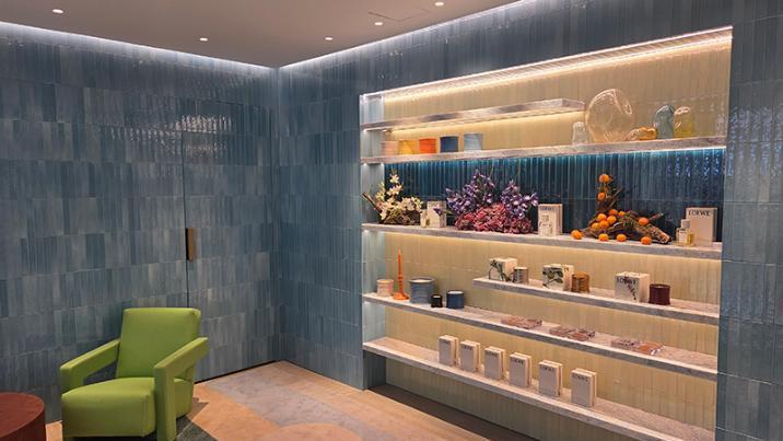 향기로 나를 표현한다… ‘스몰 럭셔리’ 추세 속 향수 인기