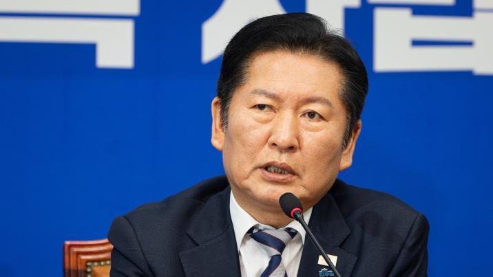 정청래 “조희대, 사법개혁 저항군 우두머리냐? 사퇴도 타이밍 있다”