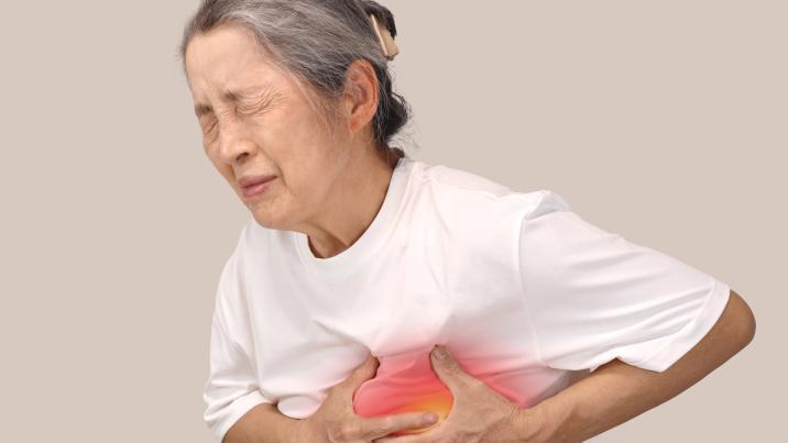 “쥐어짜는 듯한 가슴 통증”…봄 환절기 ‘이 질환’ 주의보