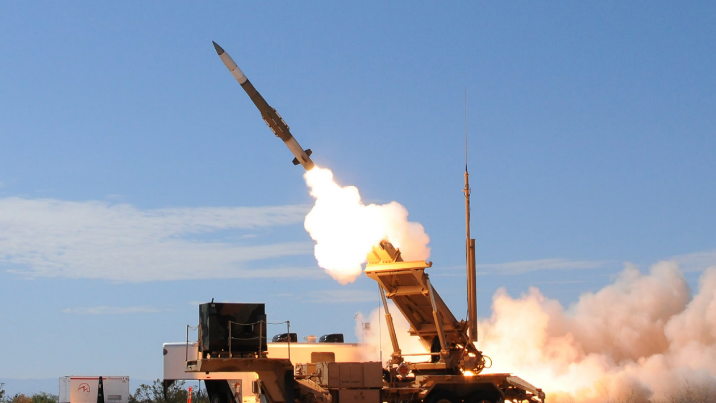 미국은 미사일이 부족하다? 현대전 바꾼 ‘가성비의 역습’