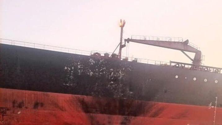 호르무즈 통과 유조선 하루 50척 → 0척… 선박들 기름 실은채 대기