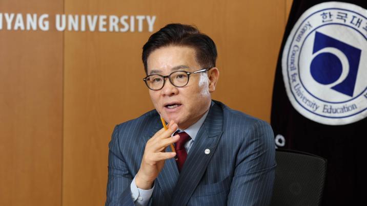 “국립대만 키워선 ‘서울대 10개’ 안돼”