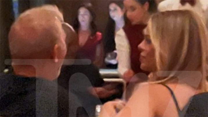 71세 케빈 코스트너의 네 번째 사랑? 29세 모델과 열애설