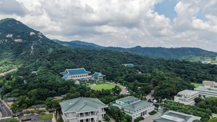 靑, ‘카타르 LNG’ 공급차질 우려에 “대체 수입처 있어 문제 없어”