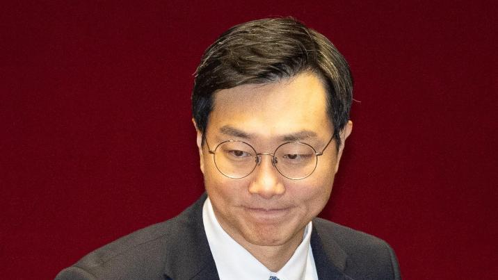 ‘성추행 의혹’ 장경태 탈당… 與, 윤리원에 중징계 요구