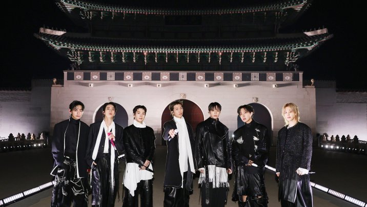 “RM은 영웅, 뷔는 도령, 지민은 시인”…송지오가 디자인한 BTS ‘컴백 의상’
