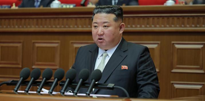 김정은 “한국을 가장 적대적 국가로 공인…철저히 배척하고 무시”