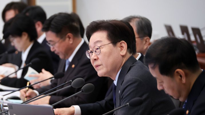 李 “부동산 투기 근절, 0.1%의 물샐 틈도 없어야”