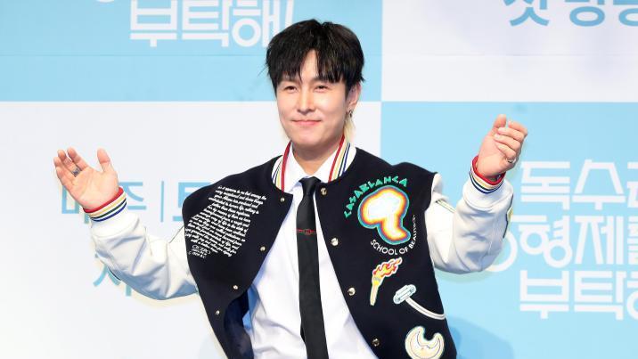 “앞으로도 시끄러울 것”이라던 김동완, 결국 SNS 논란 사과