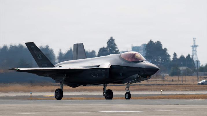 北-中 코앞 日기지에 美 F-35 스텔스기 첫 배치