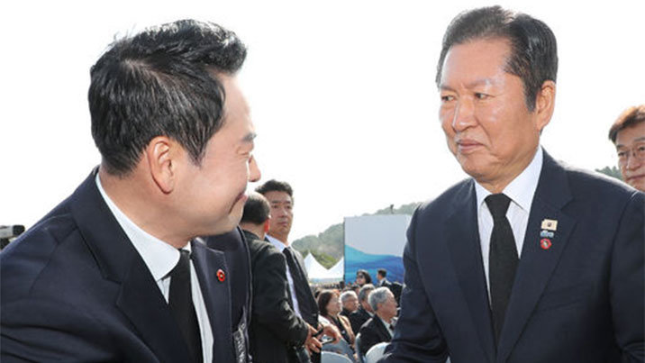 민주 48%·국힘 18%…지지율 격차 30%P까지 벌어졌다