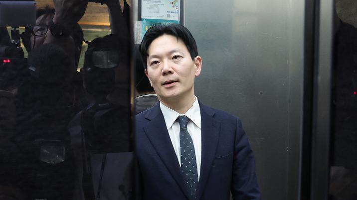 법무부, ‘대북송금 진술 회유’ 의혹 박상용 검사 직무정지