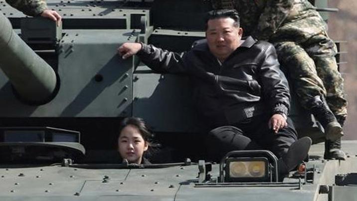 국정원 “김주애, 후계 준비과정 아닌 후계자”