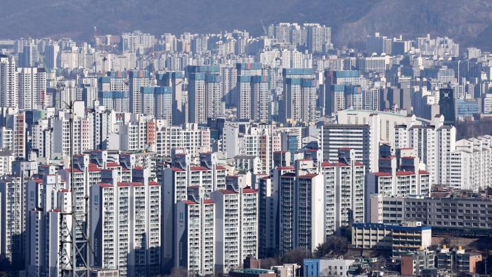 서울 아파트 3채중 1채 ‘30년 넘어’… “재건축 촉진해야”
