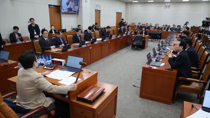신현송 한은 총재 후보자 인사청문보고서 채택 불발…20일 재논의