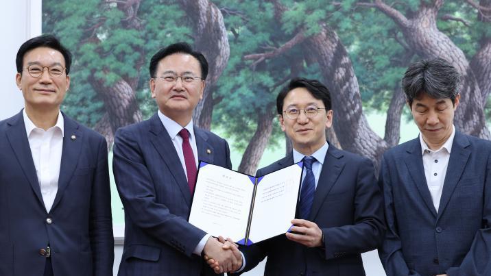 與野, 세비 7500만원 받는 시도의원 늘린다