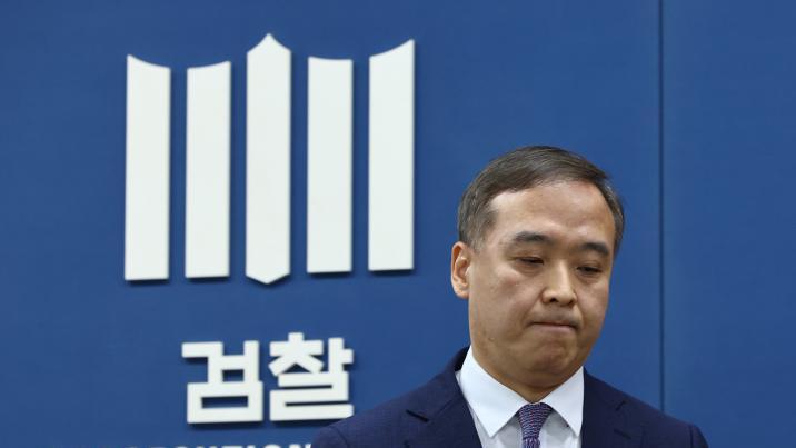 공수처-검찰, 5년간 사건 핑퐁 갈등에… 감사원 간부 뇌물 15억중 13억 불기소