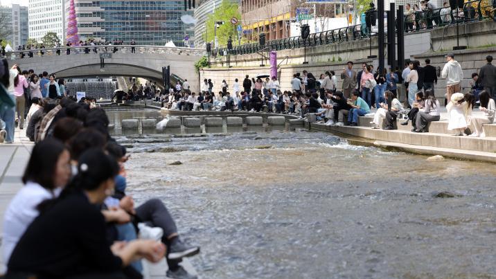 일교차 큰 봄날씨 계속…주말 한낮 25도, 미세먼지 ‘좋음’