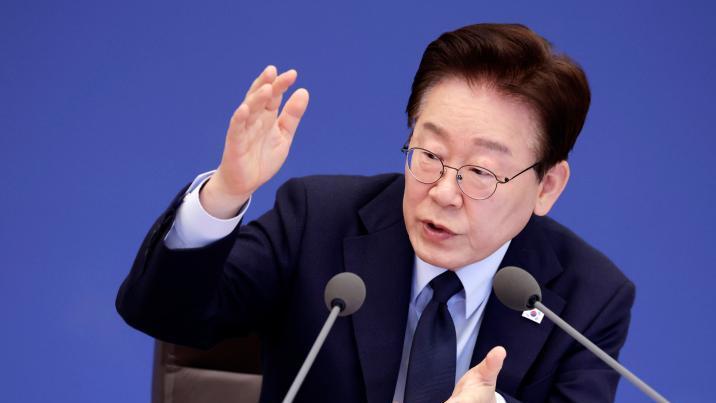 민주 지지율 48→46%, 국힘 15→18%…공소취소 논란 반영된 듯