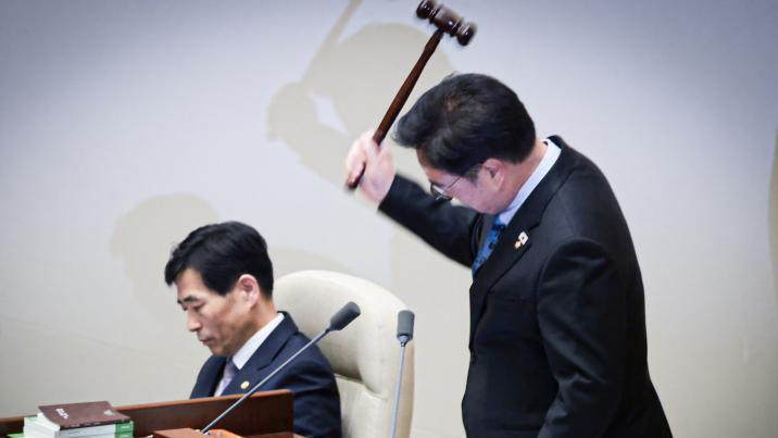 39년만의 개헌, 결국 무산