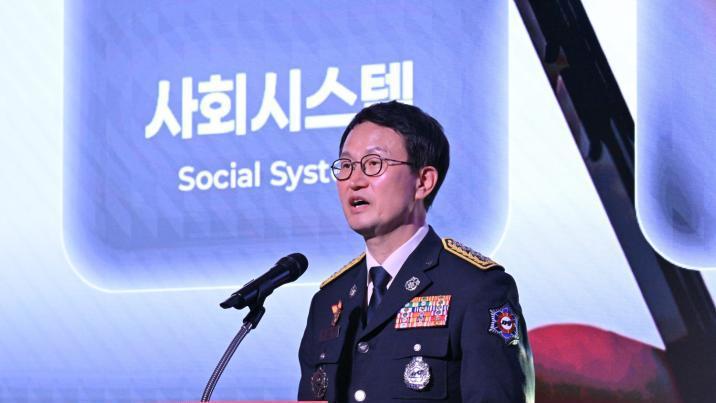 李, 소방청장 감찰 지시… 개인 비위 때문인 듯