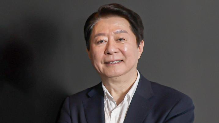 “더 많은 환자 도우려 의료 스타트업 육성”