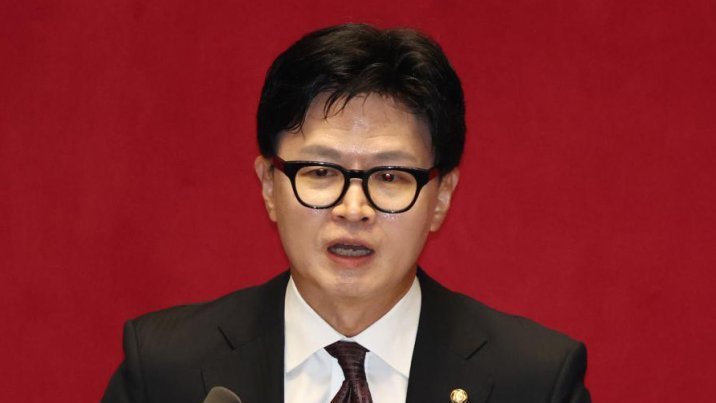 한동훈, 1·2호 법안 “선관위 외부감사법-선거기간 휴가 제한법”